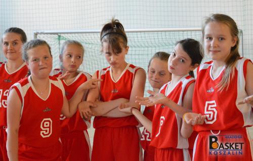 basket girls 42
