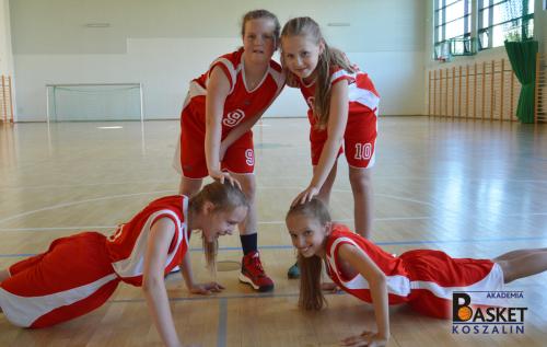 basket girls 48